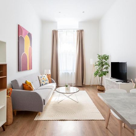 Cozy & Pleasant Homes In The Heart Of Budapest Eksteriør billede